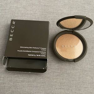 BECCA Shimmering Skin Perfector Pressed in Topaz